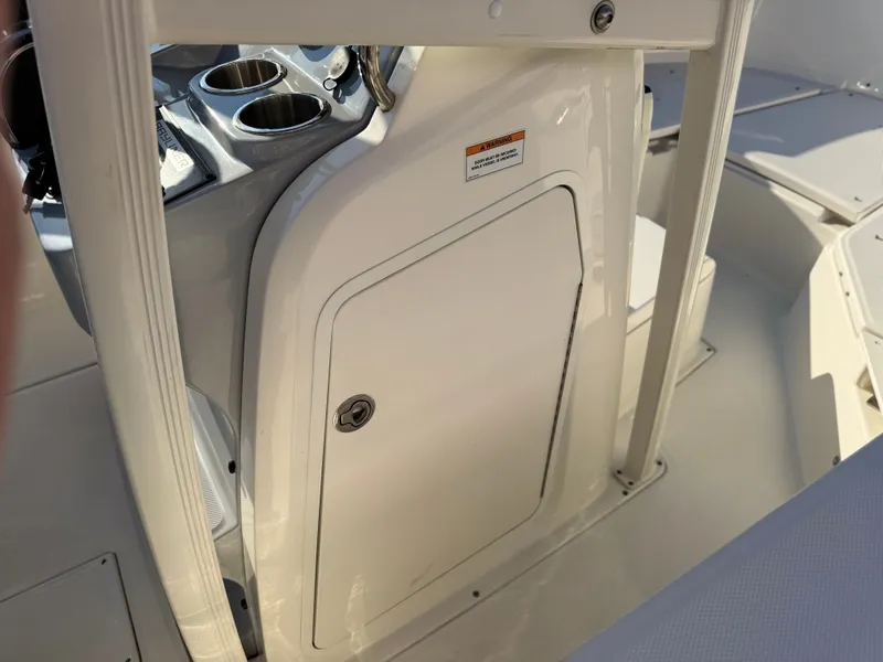 Slide: The Image of Bayliner T20 2021 - 25