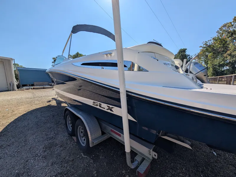 The Image of Sea Ray 270 SLX 2015 - 0