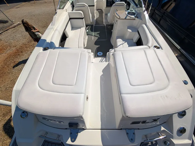 Slide: The Image of Sea Ray 270 SLX 2015 - 11