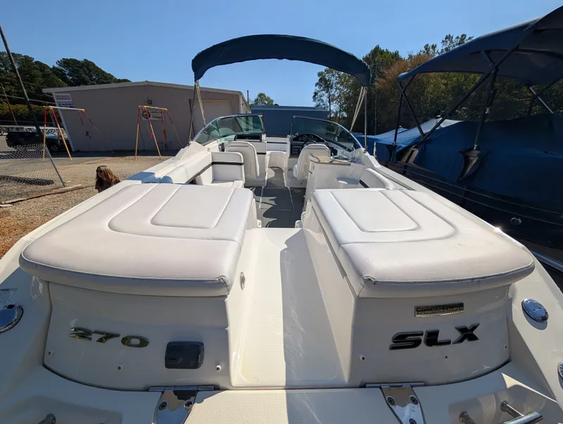 Slide: The Image of Sea Ray 270 SLX 2015 - 12