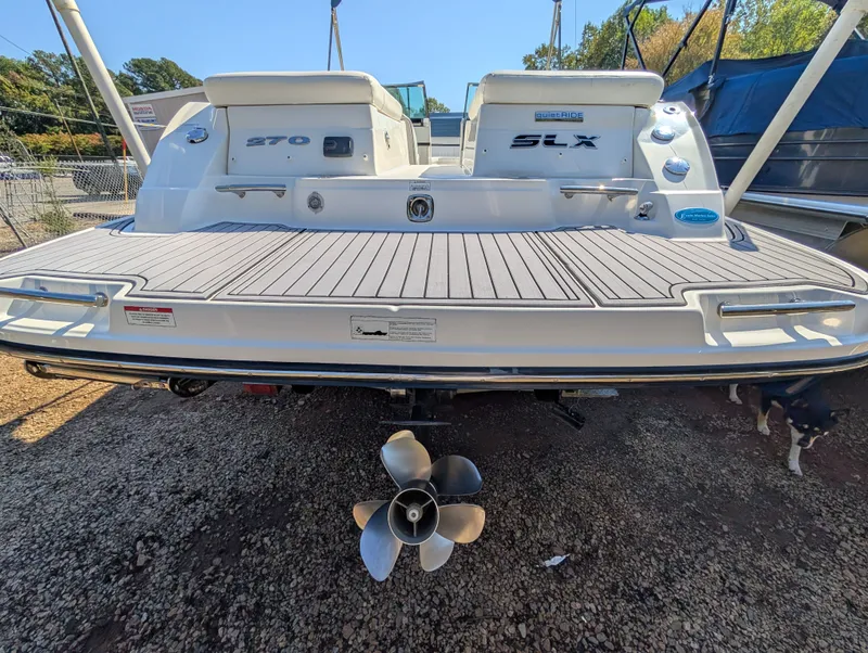 Slide: The Image of Sea Ray 270 SLX 2015 - 7