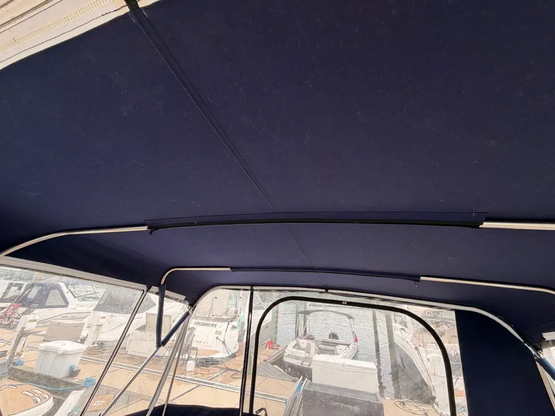 Slide: The Image of Rinker Fiesta Vee 342 2004 - 17