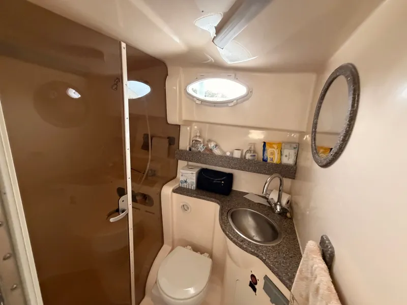 Slide: The Image of Rinker Fiesta Vee 342 2004 - 24