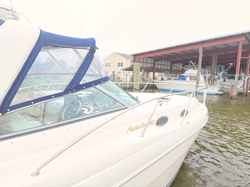 Slide: The Image of Rinker Fiesta Vee 342 2004 - 4