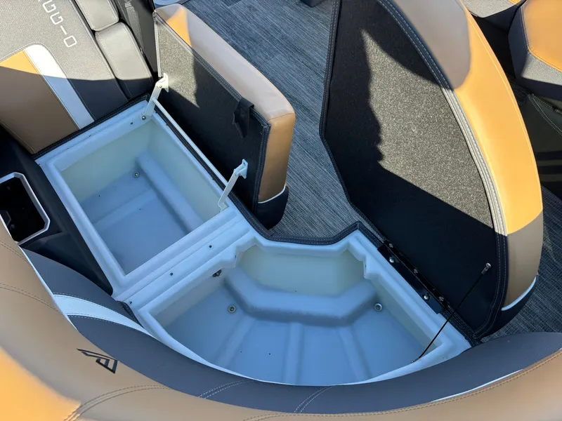 Slide: The Image of Viaggio Z22S 2026 - 12