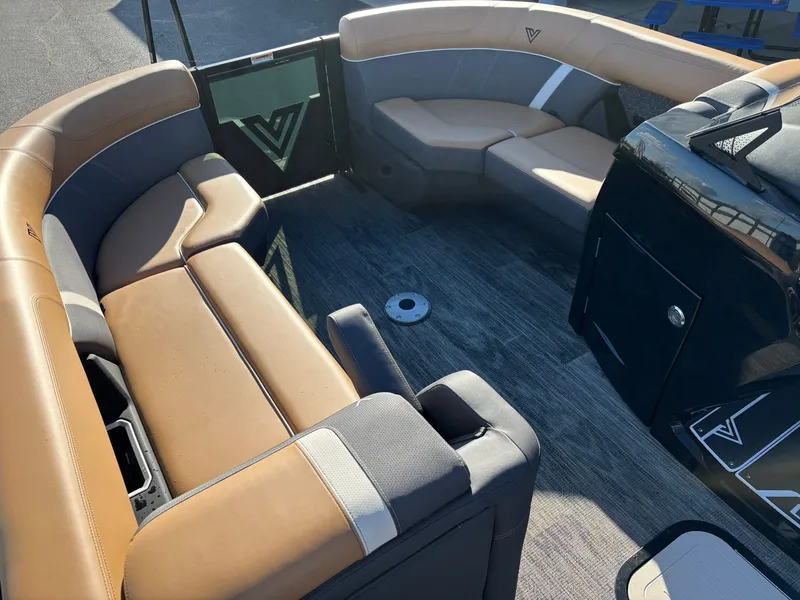 Slide: The Image of Viaggio Z22S 2026 - 15