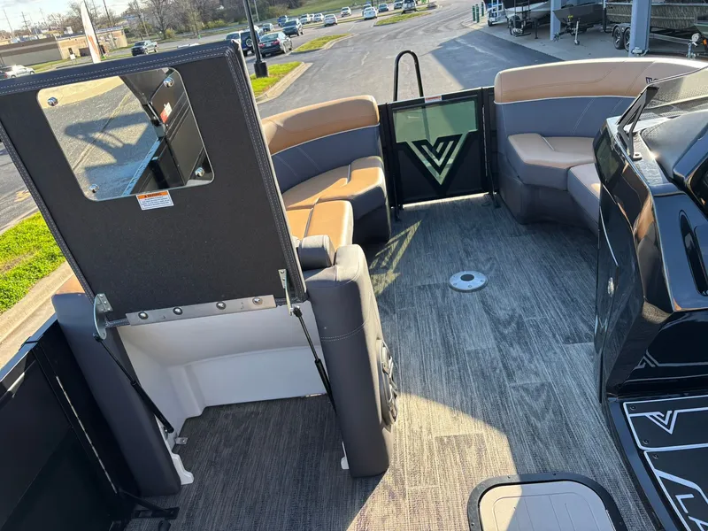 Slide: The Image of Viaggio Z22S 2026 - 24