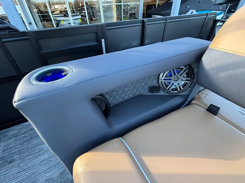 Slide: The Image of Viaggio Z22S 2026 - 28