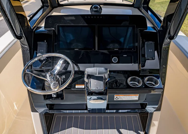 Slide: The Image of Scout 260 LXF 2026 - 17