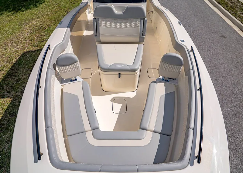 Slide: The Image of Scout 260 LXF 2026 - 25