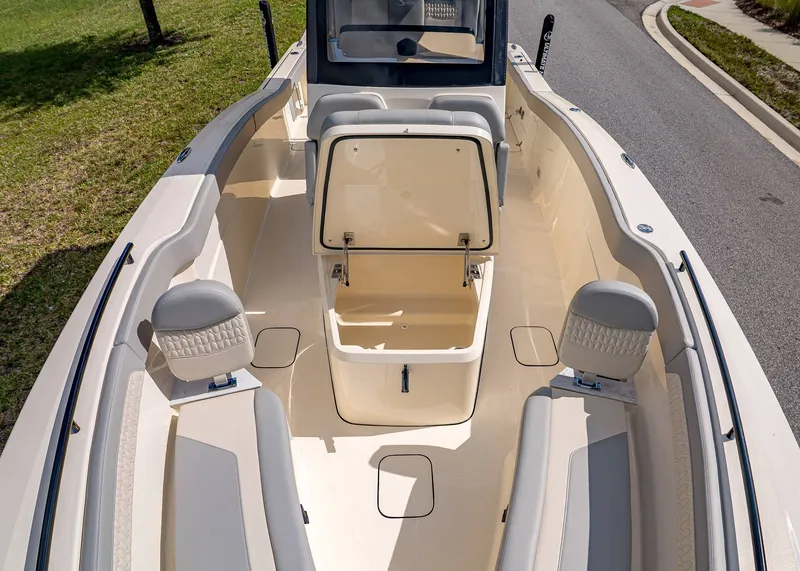 Slide: The Image of Scout 260 LXF 2026 - 28