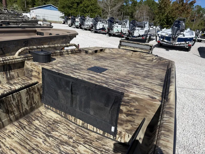 Slide: The Image of Excel 1751 Viper F4 2026 - 4