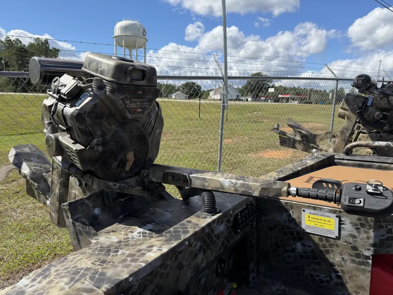 Slide: The Image of Excel Shallow Water F4 175 PRO 2026 - 5