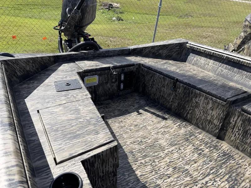 Slide: The Image of Excel Viper F4 1751 2026 - 4