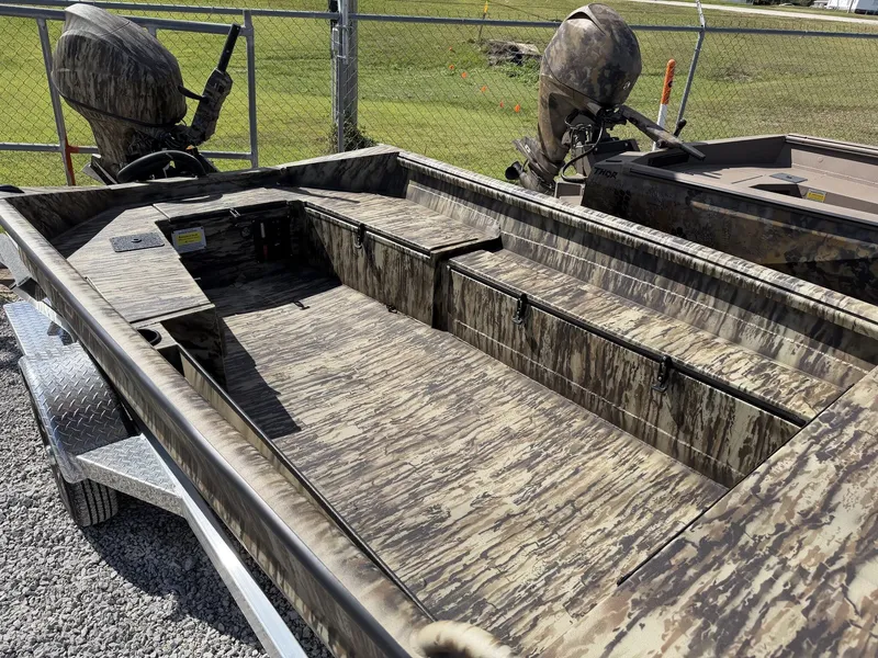 Slide: The Image of Excel 1751 Viper F4 2026 - 2