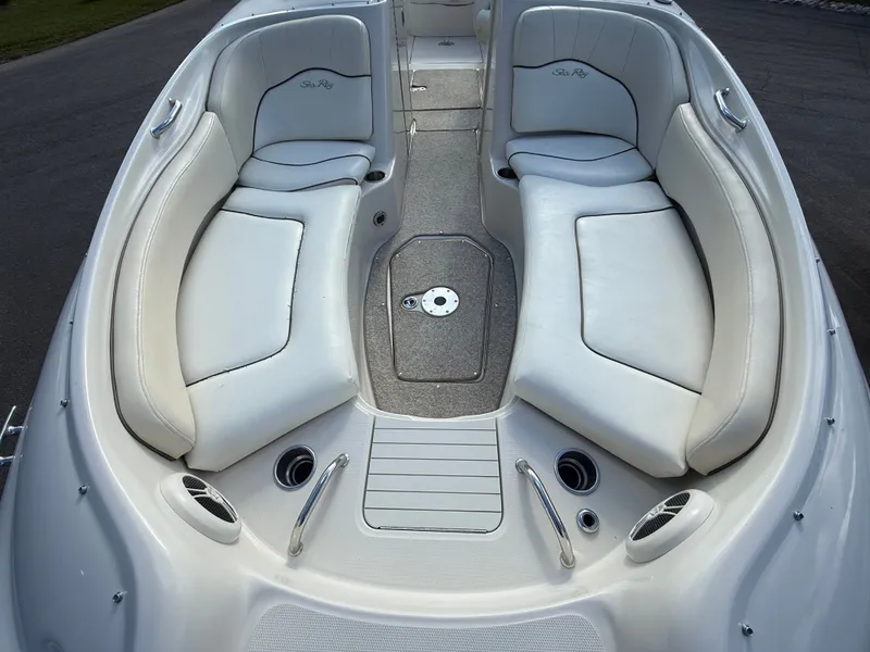 Slide: The Image of Sea Ray 240 Sundeck 2008 - 553