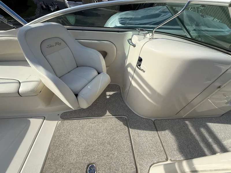 Slide: The Image of Sea Ray 240 Sundeck 2008 - 615