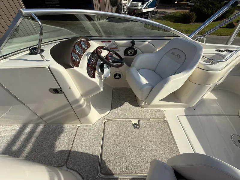 Slide: The Image of Sea Ray 240 Sundeck 2008 - 641