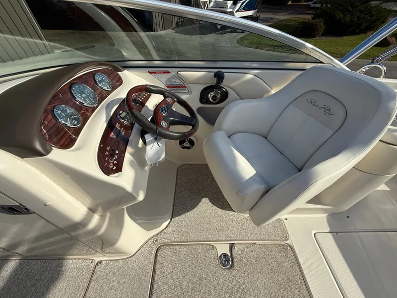 Slide: The Image of Sea Ray 240 Sundeck 2008 - 543