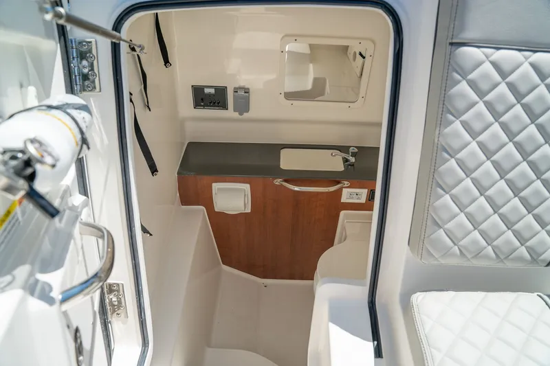 Slide: The Image of Pursuit S 288 Sport 2026 - 15