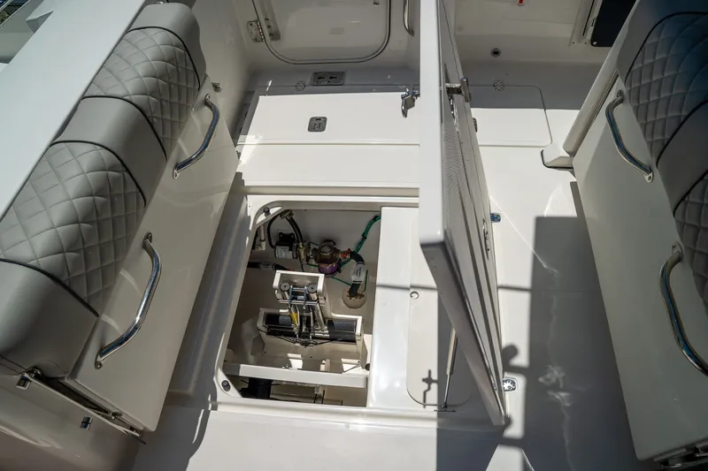 Slide: The Image of Pursuit S 288 Sport 2026 - 25