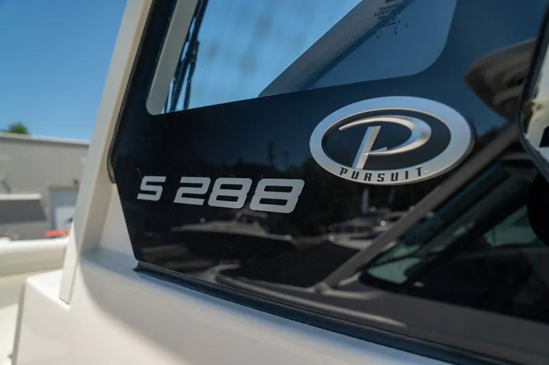Slide: The Image of Pursuit S 288 Sport 2026 - 3