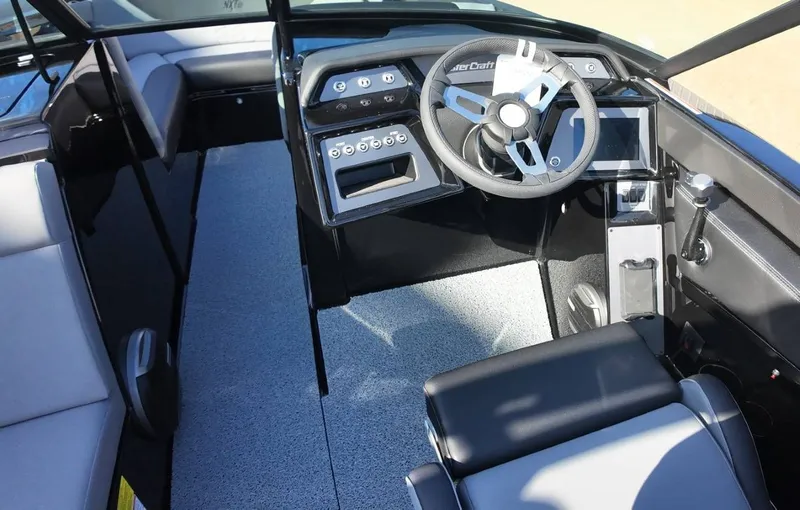 Slide: The Image of MasterCraft NXT22 2026 - 14