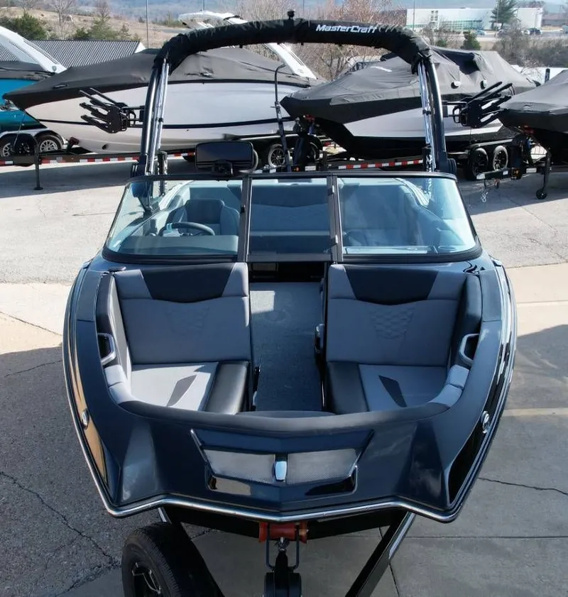 Slide: The Image of MasterCraft NXT22 2026 - 6