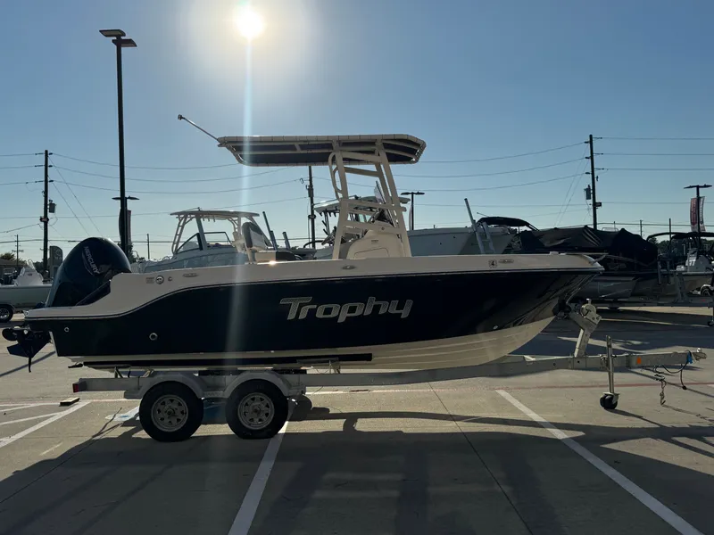 Slide: The Image of Bayliner T20 2021 - 7