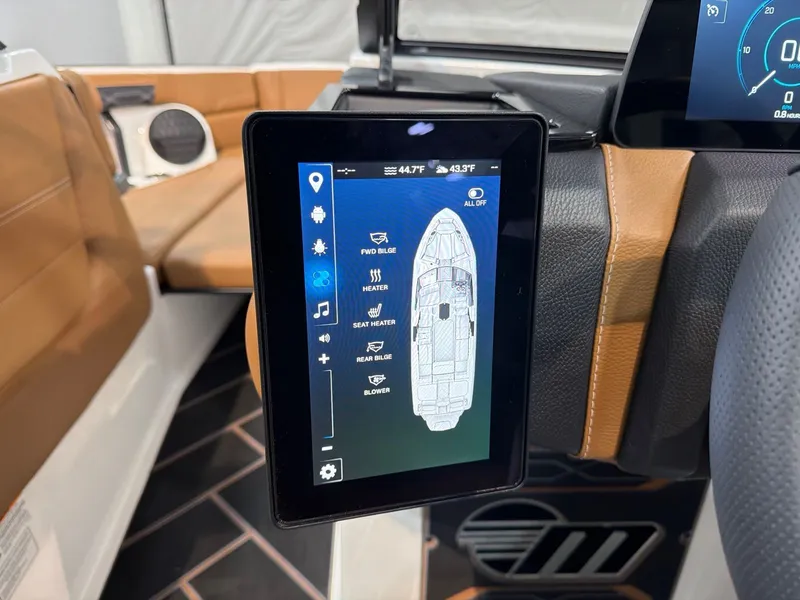 Slide: The Image of Malibu 26 LSV 2026 - 15