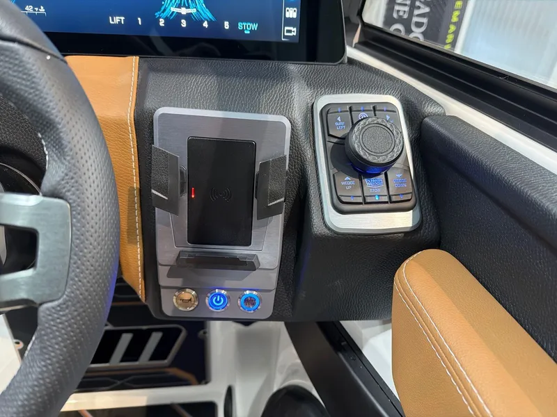 Slide: The Image of Malibu 26 LSV 2026 - 17