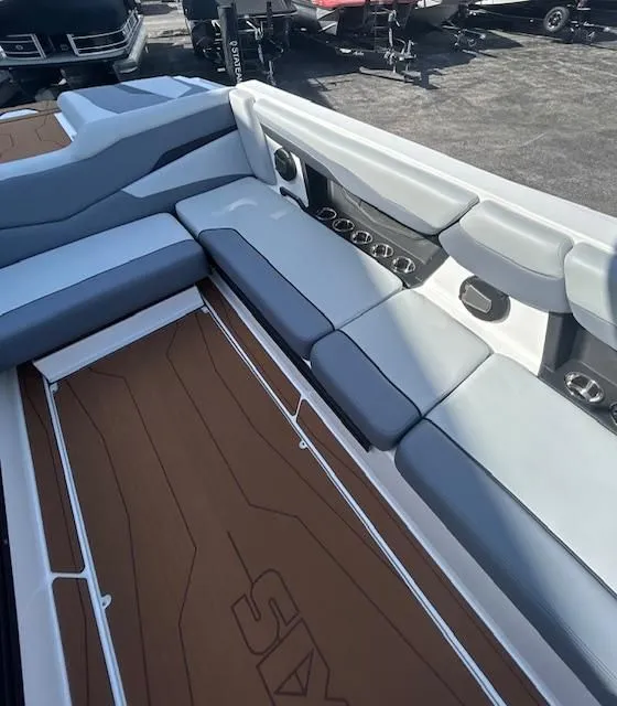 Slide: The Image of Axis T250 2025 - 20