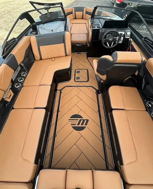 Slide: The Image of Malibu Wakesetter 23 LSV 2025 - 9