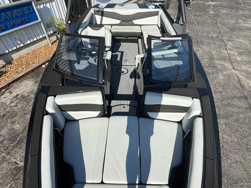 Slide: The Image of Axis T220 2025 - 10