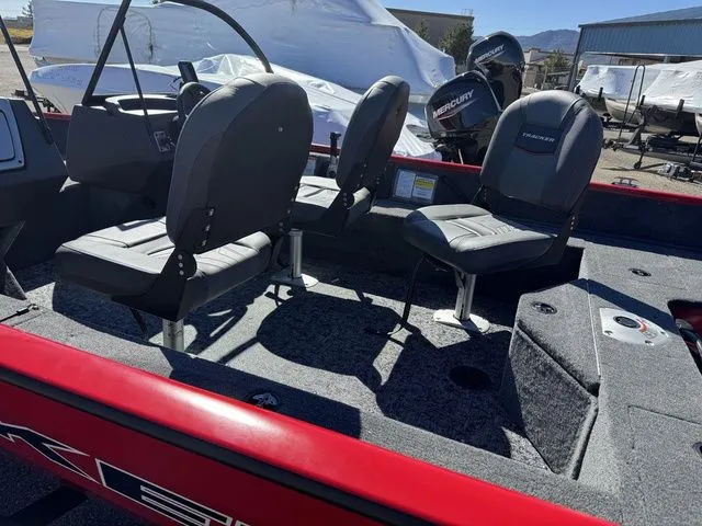 Slide: The Image of Tracker Pro Guide V-16 WT 2026 - 6