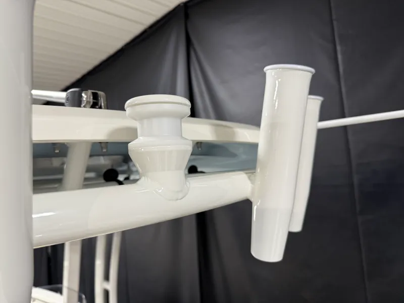 Slide: The Image of Boston Whaler 250 Dauntless 2026 - 107