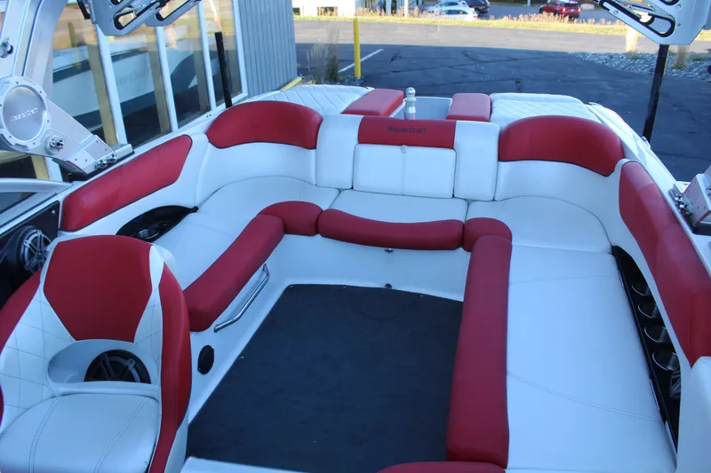 Slide: The Image of MasterCraft X25 2012 - 14