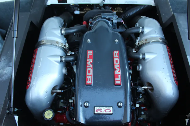 Slide: The Image of MasterCraft X25 2012 - 17