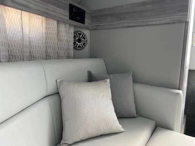 Slide: The Image of Formula 310 BR 2025 - 12