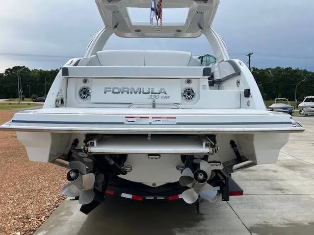 Slide: The Image of Formula Boats 330 CBR 2025 - 15