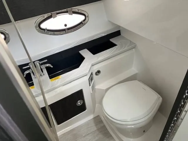 Slide: The Image of Formula Boats 330 CBR 2025 - 18