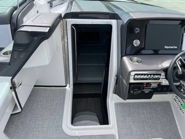 Slide: The Image of Formula Boats 330 CBR 2025 - 20