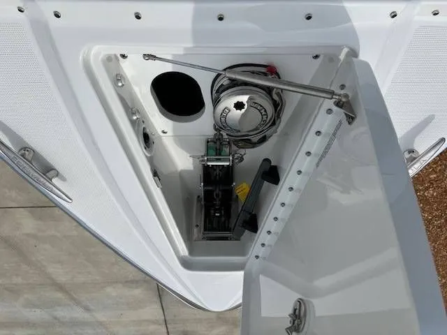 Slide: The Image of Formula Boats 330 CBR 2025 - 24