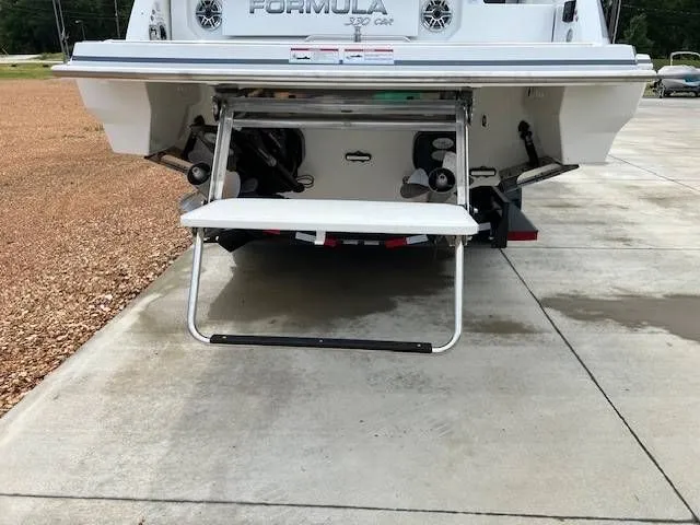 Slide: The Image of Formula Boats 330 CBR 2025 - 4