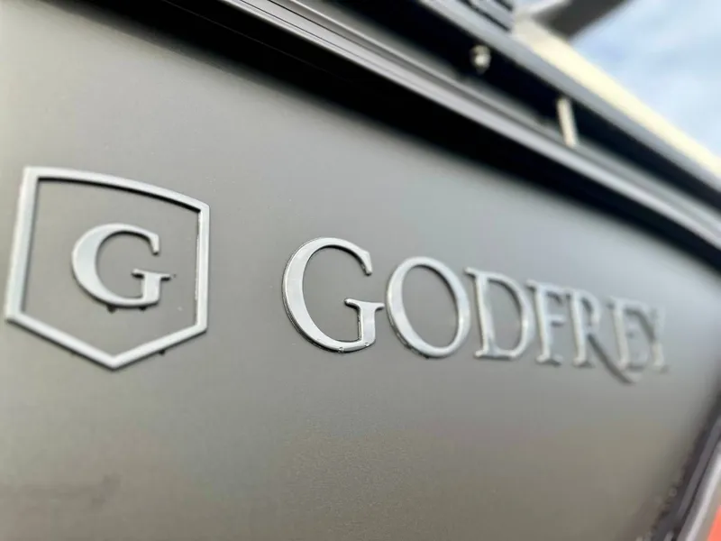 Slide: The Image of Godfrey Sweetwater 2486 SB 27" iMPACT Center Tube Package 2025 - 12