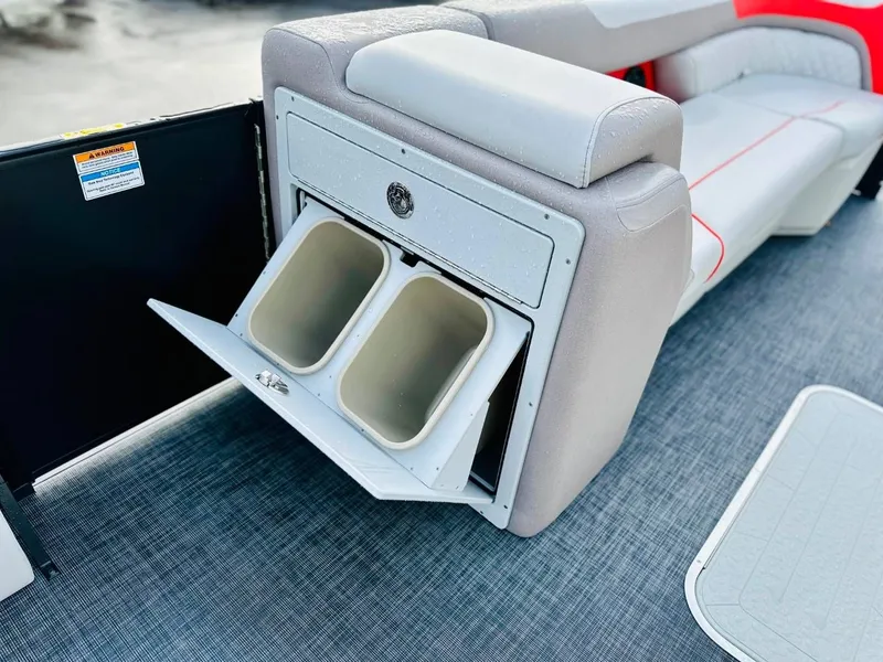 Slide: The Image of Godfrey Sweetwater 2486 SB 27" iMPACT Center Tube Package 2025 - 16