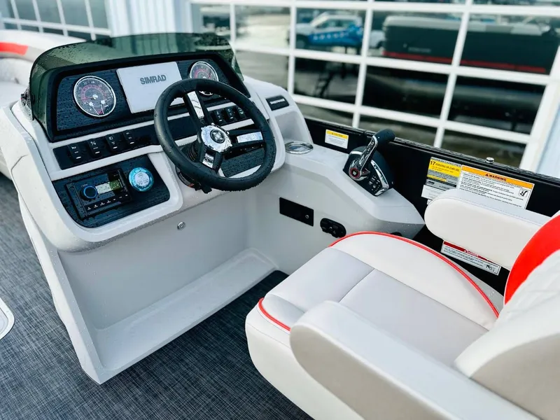 Slide: The Image of Godfrey Sweetwater 2486 SB 27" iMPACT Center Tube Package 2025 - 7