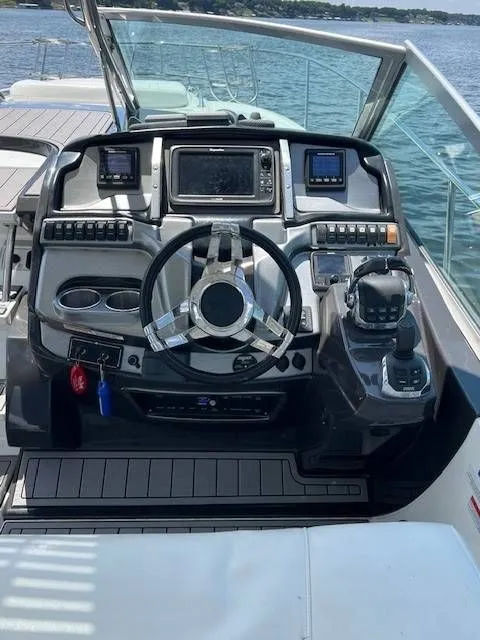 Slide: The Image of Monterey 335 Sport Yacht 2015 - 11