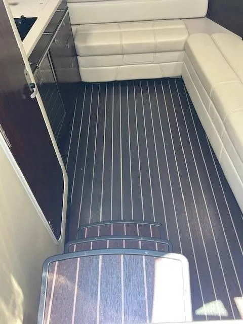 Slide: The Image of Monterey 335 Sport Yacht 2015 - 30