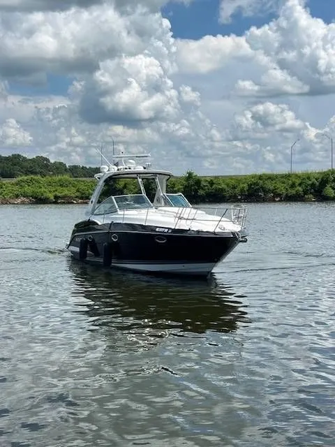 Slide: The Image of Monterey 335 Sport Yacht 2015 - 6